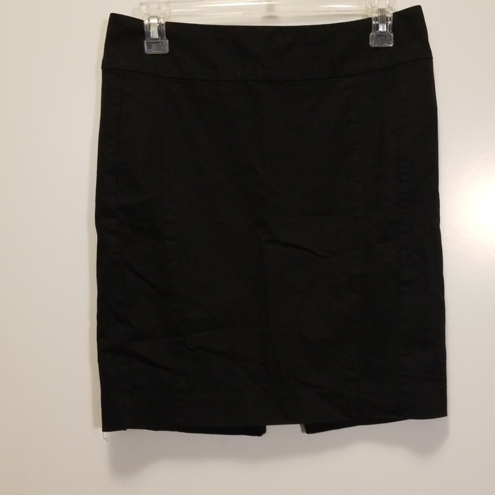 Black pencil skirt